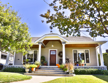 Zillow Card